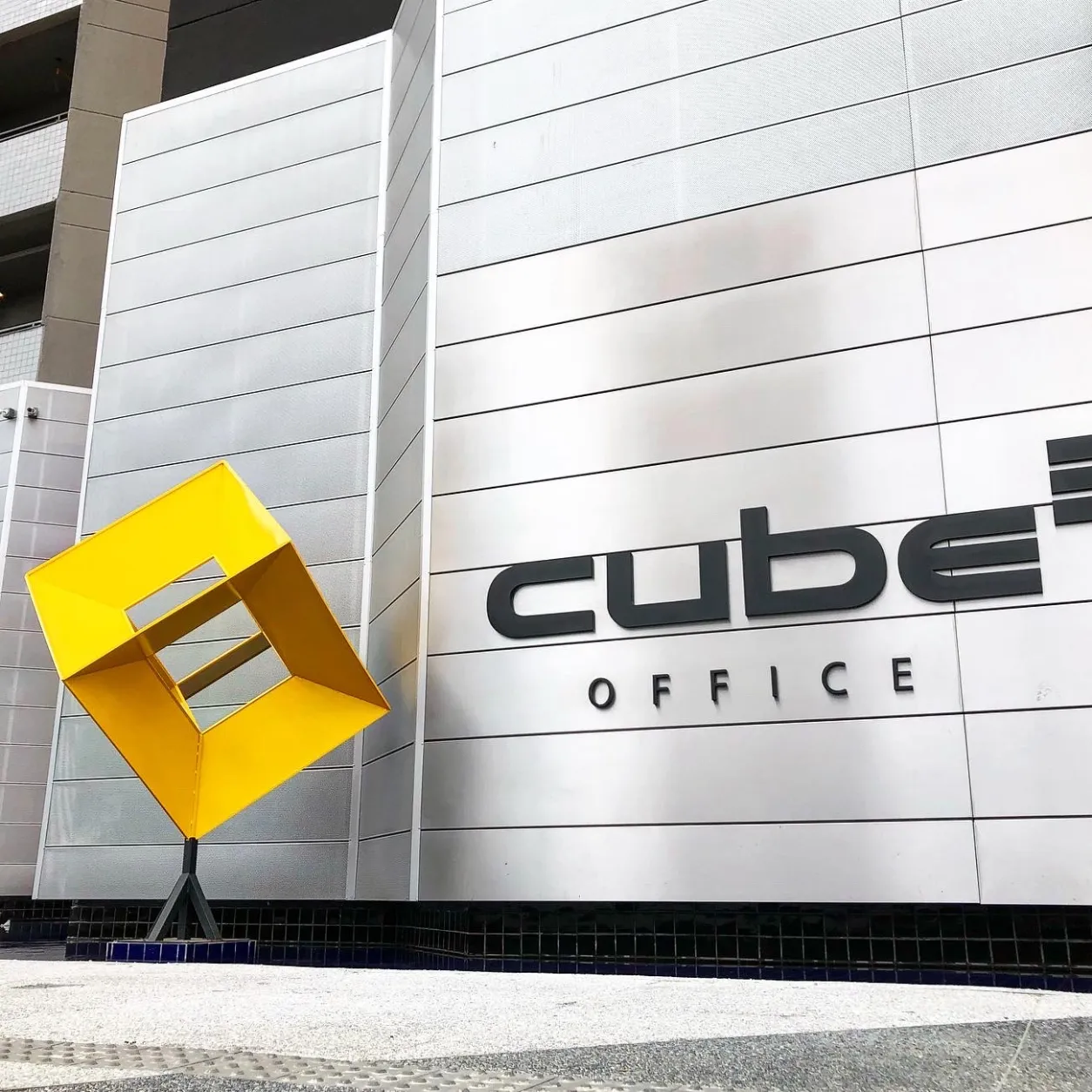 Cube — vista 4